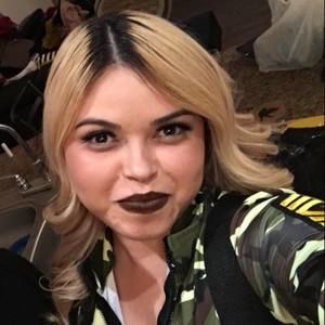 Meet your Posher, Fanny